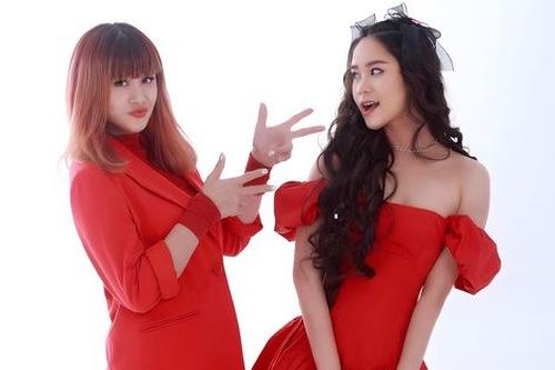 Bella Vũ mừng Giáng sinh cùng nhạc sĩ Lưu Thiên Hương, tiết lộ dự án năm mới