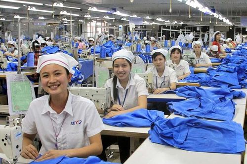 Hơn 50 nghìn lao động nữ Việt Nam sang nước ngoài làm việc trong năm 2023