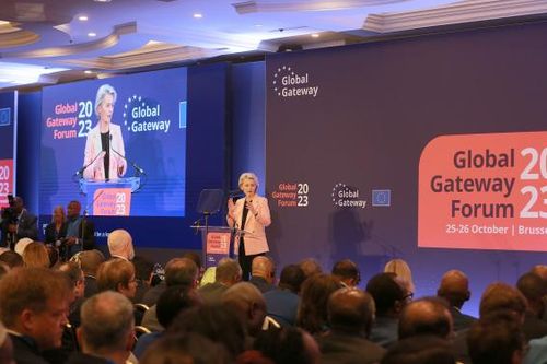 BRI và Global Gateway – 'Đôi bạn cùng tiến'