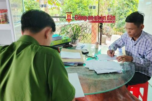 Sản xuất thuốc bảo vệ thực vật giả bán ra thị trường thu lời bất chính