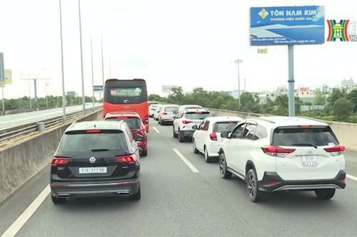 Nâng tốc độ cao tốc bốn làn xe lên 90km/h trước Tết