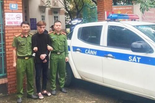 Lần đầu hẹn hò đã lừa lấy xe người yêu bỏ trốn
