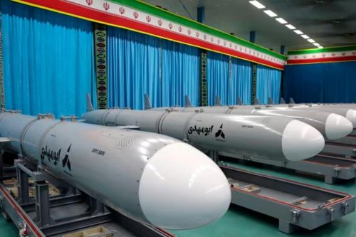 Hải quân Iran nhận tên lửa hành trình mới