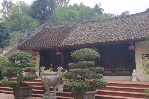 Chùa cổ nằm dưới chân núi Chương Sơn ở Nam Định có lịch sử ra sao?