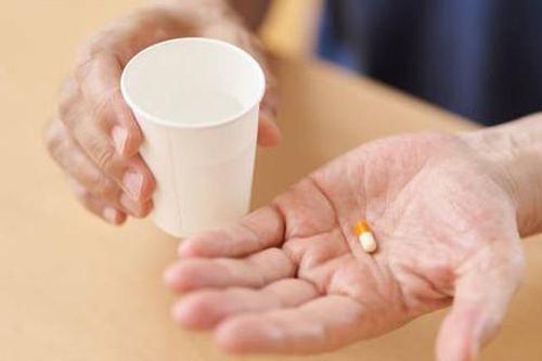 Nếu gặp những biểu hiện này khi dùng thuốc trị tăng huyết áp bạn cần đến gặp bác sĩ ngay