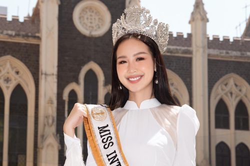 Nhan sắc của Bảo Ngọc 'hậu' trao lại vương miện 'Hoa hậu Liên lục địa'
