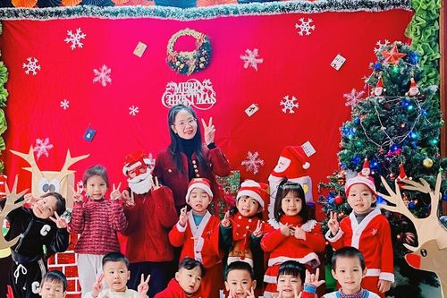Hà Nội: Rộn ràng không khí Giáng sinh tại các trường học