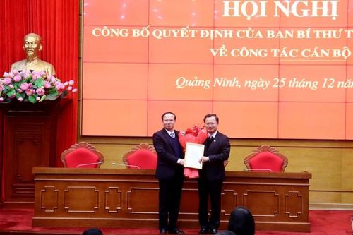 Công bố Quyết định của Ban Bí thư chuẩn y lãnh đạo tỉnh Quảng Ninh