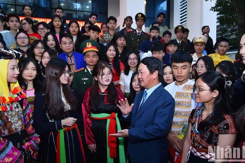 Gặp mặt học sinh, sinh viên, thanh niên dân tộc thiểu số xuất sắc, tiêu biểu năm 2023
