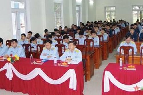 Sư đoàn Phòng không 375 tập huấn khung huấn luyện chiến sĩ mới năm 2024