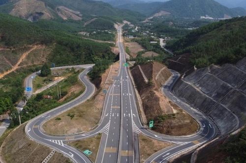 Điều chỉnh tốc độ tối đa lên 90km/h với các tuyến cao tốc 4 làn xe
