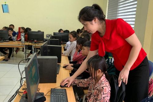 Hành trình khám phá thú vị chuyển đổi số trong quản lý và dạy học