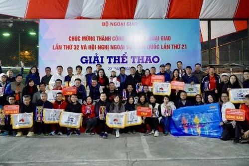 Tưng bừng không khí của giải thể thao Bộ Ngoại giao