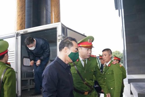 Phúc thẩm vụ án Chuyến bay giải cứu: Xét kháng cáo xin giảm nhẹ của 21 bị cáo