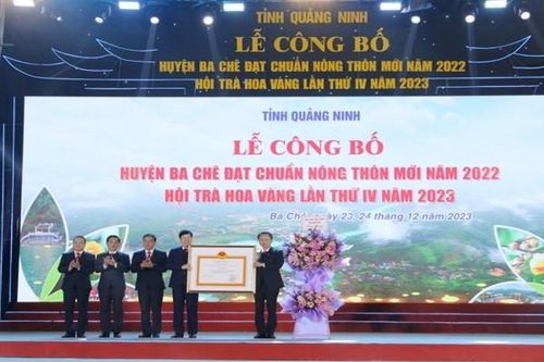 Ba Chẽ (Quảng Ninh) đón nhận huyện đạt chuẩn nông thôn mới