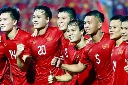 Thái Sơn Nam đại thắng, đại diện của Malaysia gây sốc; Vì sao ĐT Việt Nam chọn đội bóng có thể hình châu Âu đá giao hữu?