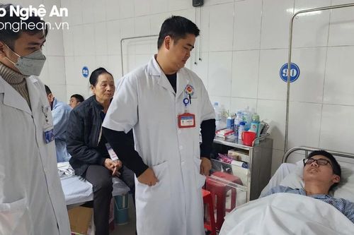 Phòng học bị sập trần ở Trường Phổ thông Hermann Gmeiner: Có phải mới được cơi nới, sửa chữa?