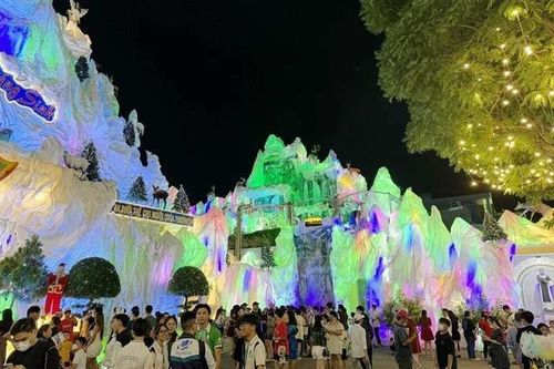 Thành phố Hồ Chí Minh: Mùa Giáng sinh ngập tràn niềm vui và hy vọng