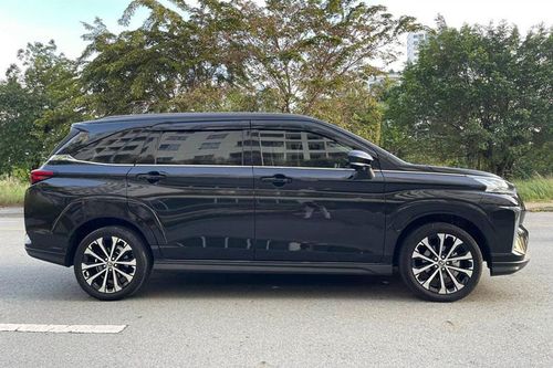 Toyota Veloz Cross lăn bánh 10.000km rao bán với giá 'sốc'