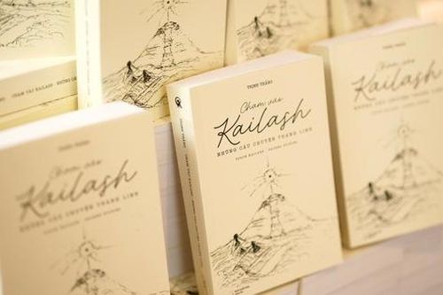 Núi thiêng Kailas từ trải nghiệm hành hương của vị tiến sĩ người Việt