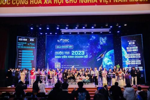 Hàng nghìn sinh viên 'thực chiến' kinh doanh trên các nền tảng thương mại điện tử