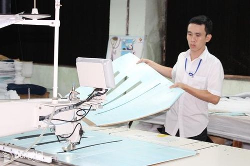Tăng lương, tăng niềm vui cho người lao động