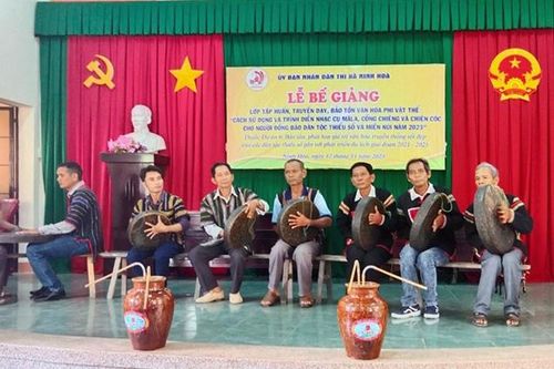 Ninh Hòa: Thúc đẩy thoát nghèo về thông tin
