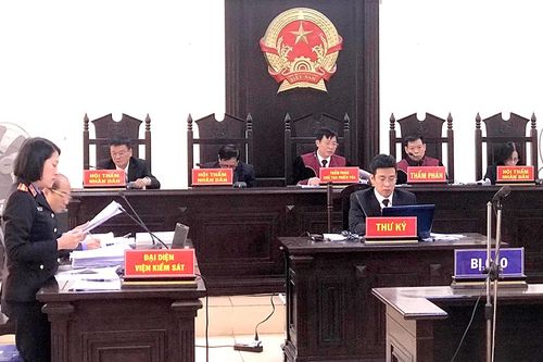 Viện kiểm sát đề nghị tuyên phạt Nguyễn Minh Tú mức án từ 7 - 8 năm tù