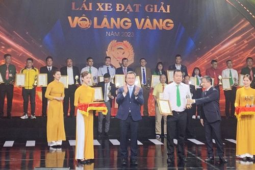 Thái Nguyên: 5 tập thể, cá nhân nhận giải 'Vô lăng Vàng'