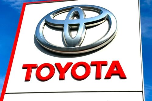 Toyota và Honda đua nhau triệu hồi khắp thế giới