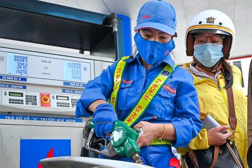 PV OIL: Sản lượng tiêu thụ năm 2023 đạt mức cao nhất lịch sử, lợi nhuận ước đạt 125% mục tiêu