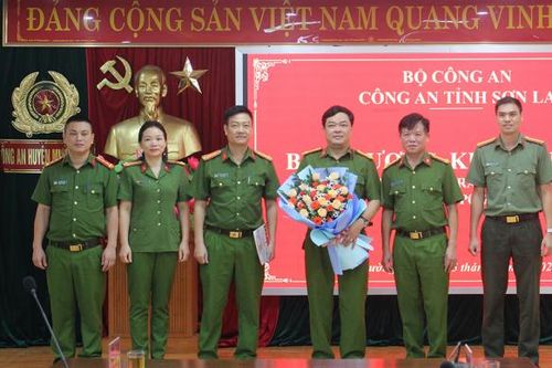 Cuộc chiến không khoan nhượng với 'sói trắng'