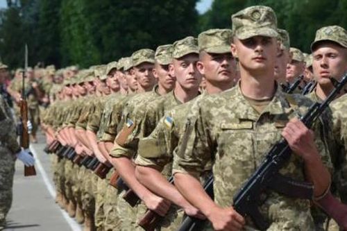 Ukraine sẽ tuyển tân binh qua điện thoại