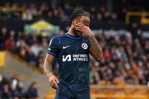 Chelsea gục ngã trước Wolves trong đêm Giáng sinh