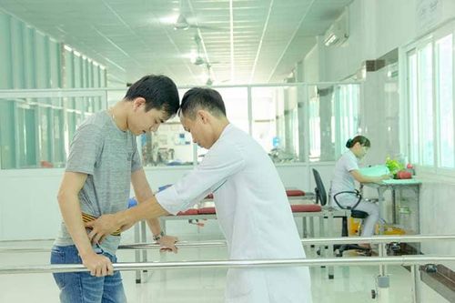 Già hóa dân số, mô hình bệnh tật kép... khiến nhu cầu phục hồi chức năng tăng