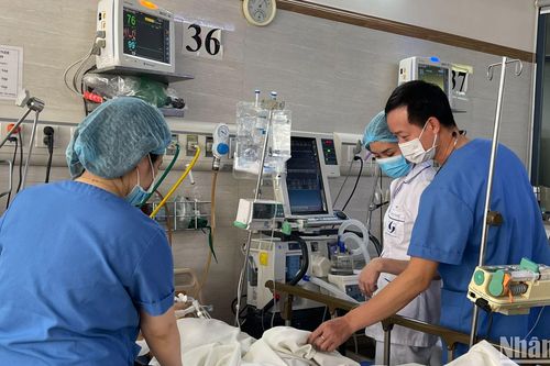 Lượng bệnh nhân cao tuổi nhập viện tăng đột biến do rét đậm, rét hại