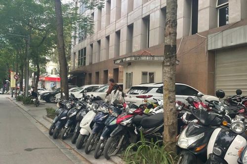Hà Nội xem xét cho thuê vỉa hè trong tháng 1/2024