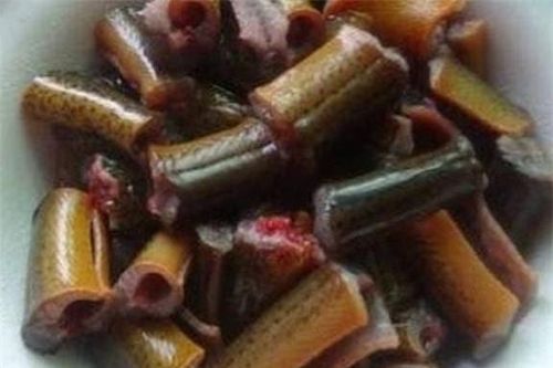 Khi làm sạch lươn, đừng chỉ loại bỏ chất nhờn, hãy làm thêm 'bước này' nữa là ngon tuyệt cú mèo