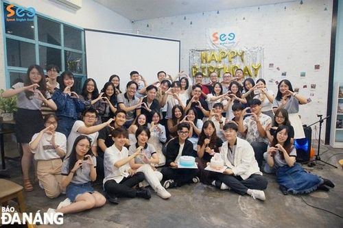 Thắp sáng niềm đam mê Anh ngữ