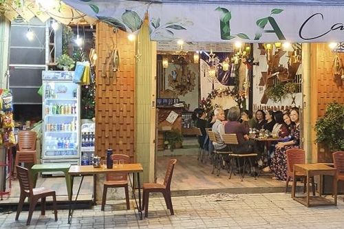 Lối quen trên đôi hài vạn dặm