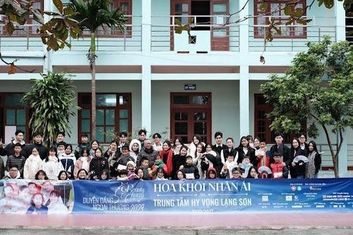 Hoa khôi nhân ái Ngoại thương - dự án thiện nguyện tới Trại trẻ Lạng Sơn