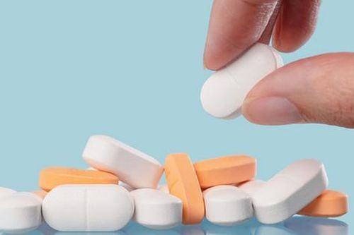 5 tác dụng phụ thường gặp của thuốc giảm đau cần lưu ý