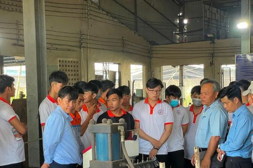 Học liên thông: Nhu cầu lớn, cánh cửa hẹp