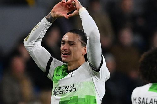 Nunez tỏa sáng, Liverpool chiếm ngôi đầu của Arsenal