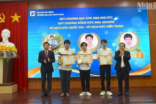 Đà Nẵng: Vinh danh 152 sinh viên đạt thành tích xuất sắc trong các cuộc thi năm 2023