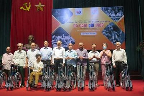 Chung tay xoa dịu nỗi đau da cam