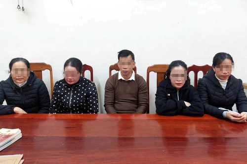 Móc nối nhân viên y tế làm giả bệnh án để trục lợi bảo hiểm