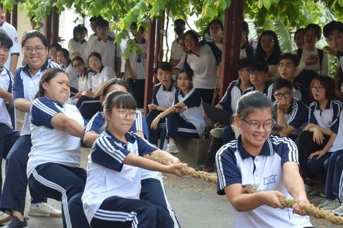 Hàng ngàn sinh viên sư phạm bị nợ tiền sinh hoạt phí
