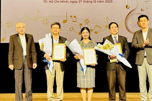 Giao lưu văn hóa kỷ niệm 31 năm thiết lập quan hệ ngoại giao Việt Nam - Hàn Quốc