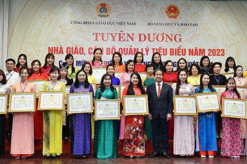 Thi đua khen thưởng trong trường học: Vinh danh người xứng đáng
